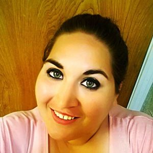Meet your Posher, Julee